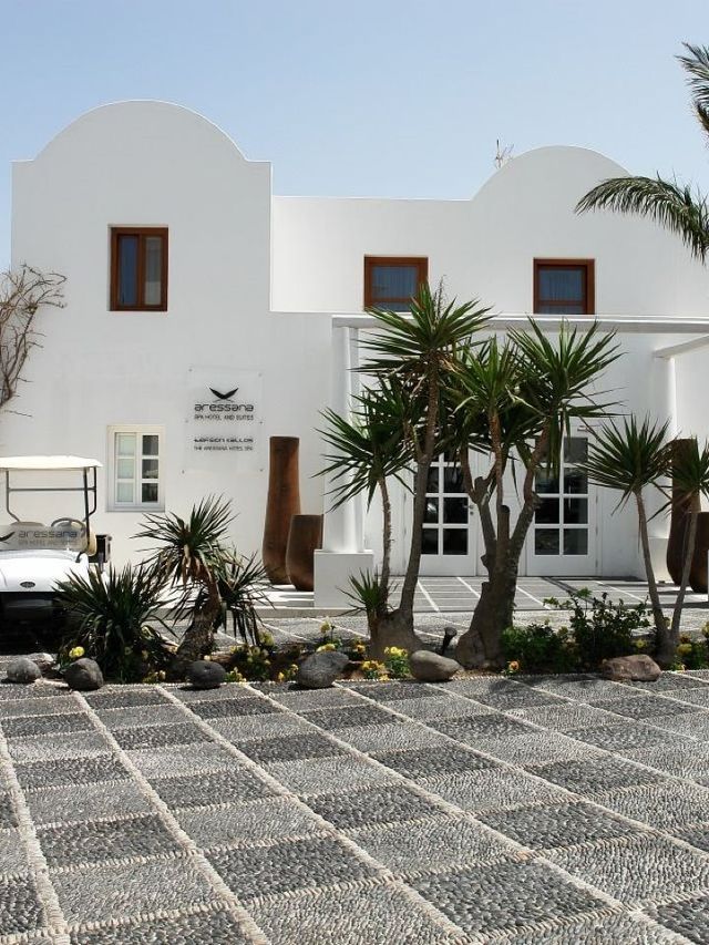🌟 Santorini's Luxe Hideaway: Aressana Spa Hotel 🌟