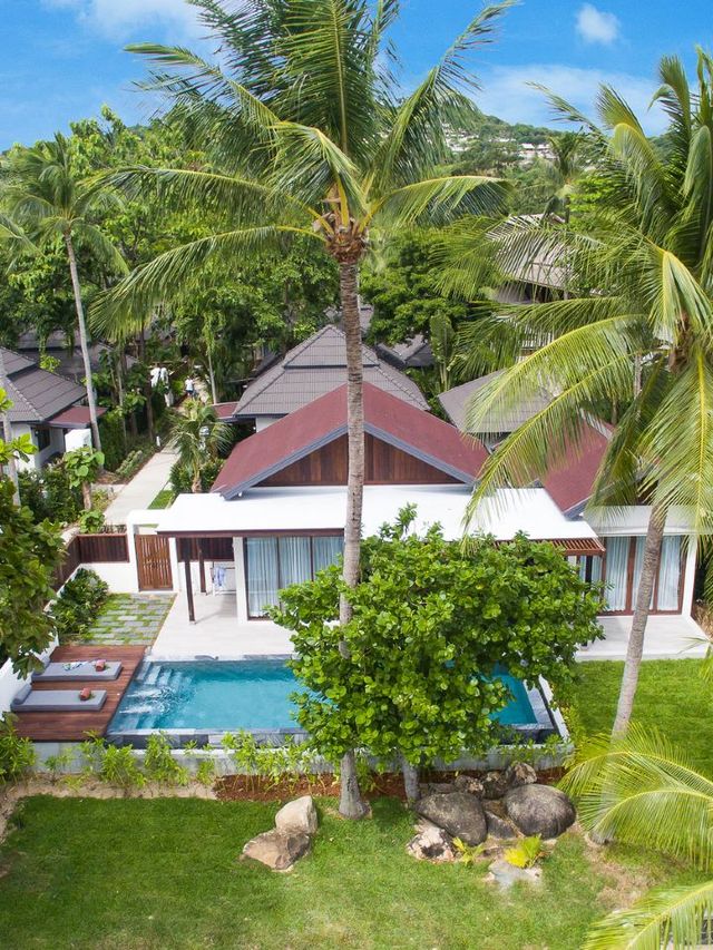 🌴🏖️ Samui's Serene Stay: Peace Resort 🌞🌺