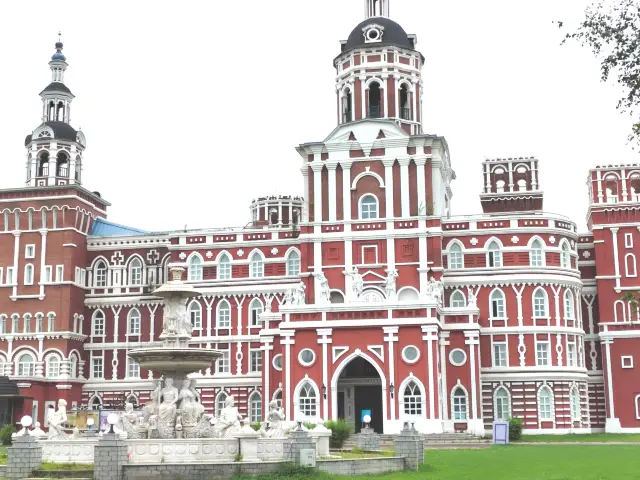 Harbin, Volga Manor, experiencing the rich Russian style