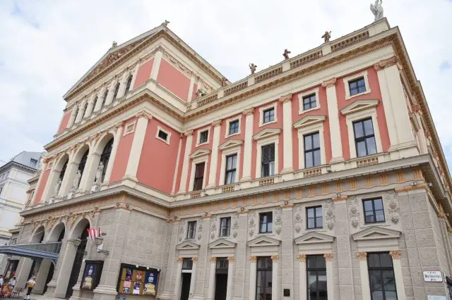 Vienna Musikverein travel guide.