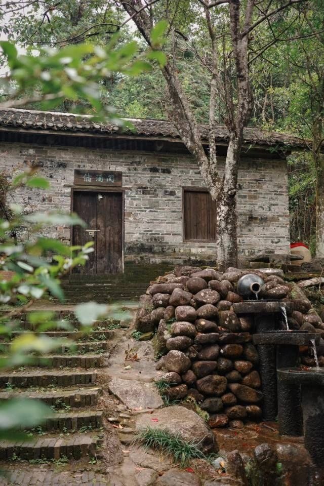 景點推薦打卡：姑婆山。