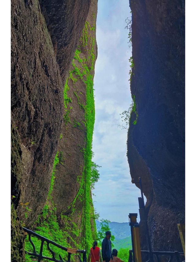 江西｜小武當山｜雲霧繚繞的道教聖地。