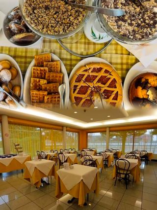 I was amazed by this hotel in Bergamo, and I highly recommend the GombitHotel. 