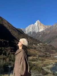 四姑娘山 躺在床上 直面雪山 日照金山