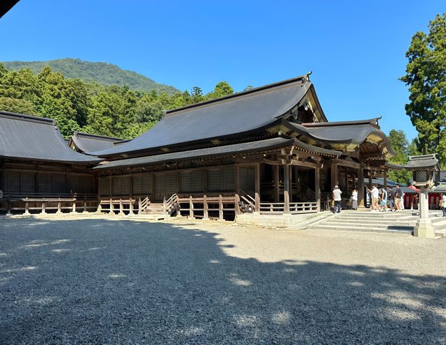 漫步新潟彌彦神社｜邂逅清新雅致的東瀛風情