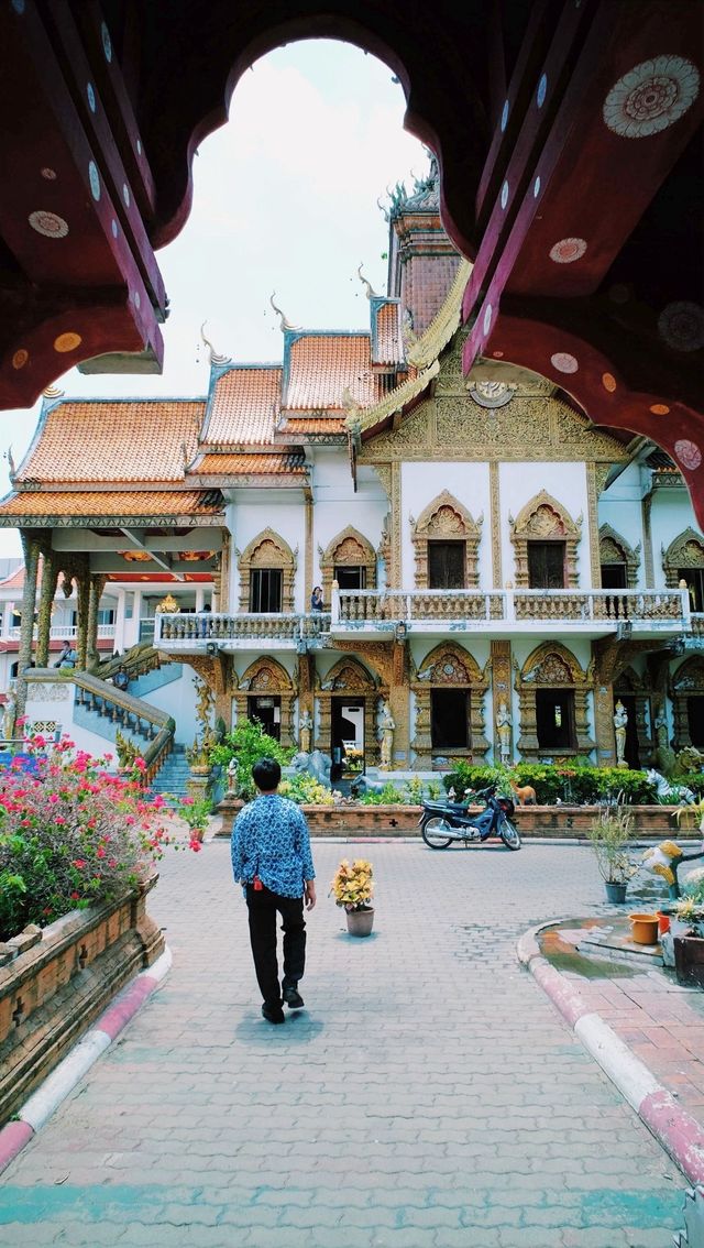清邁入住一間酒店｜打卡所有特色寺廟
