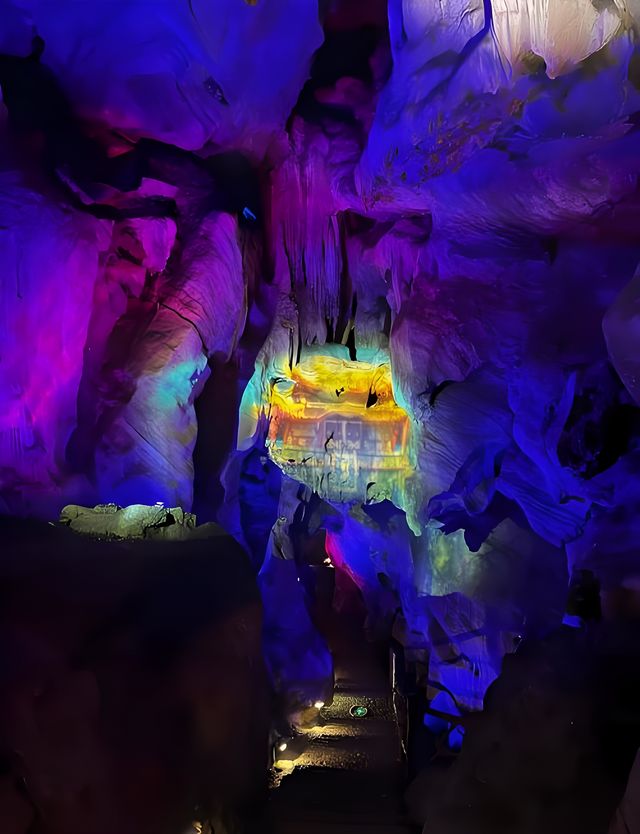 漳州龍硿洞風景區：探索溶洞奇景