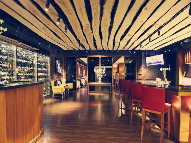**【高空奢華享受】台北維多麗亞酒店無邊泳池體驗**  