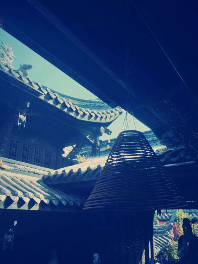 四川霊鷹寺の魅力ある旅