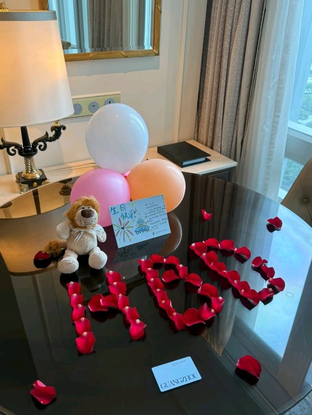 The Stunning The Ritz-Carlton Hotel in Guangzhou🥰✨