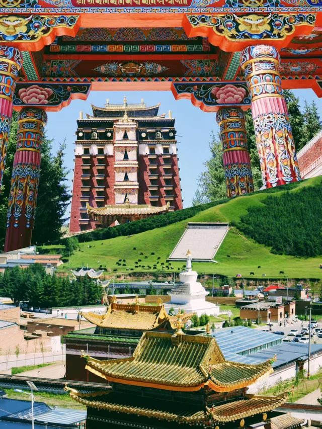 安多藏地的精神燈塔——米拉日巴佛閣 安多藏地的精神燈塔——米拉日巴佛閣