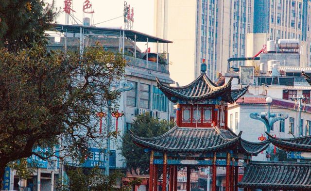 江南煙雨中的臨滄秘境