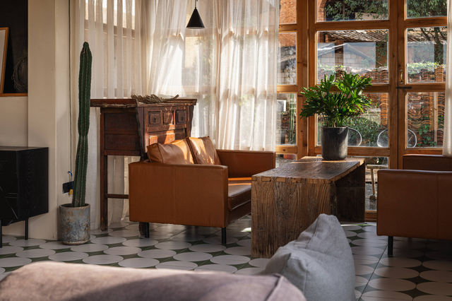 山和湖都在眼前 山和湖都在眼前