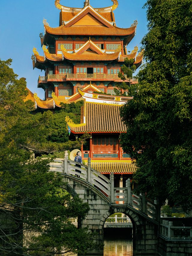 福州有一座串接起一千四百年的魔幻古寺