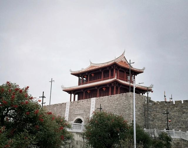 泉州永寧古鎮攻略！明清老街+海邊騎行，春節都冷門的古鎮