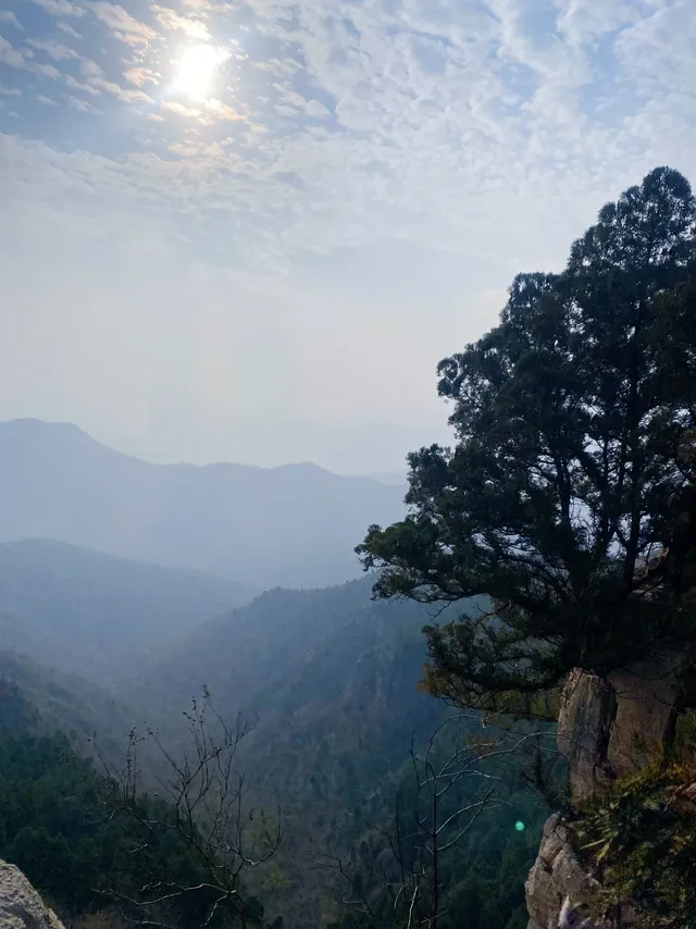 淄博藏着座「老君山」!免門票到月底 淄博藏着座「老君山」!免門票到月底