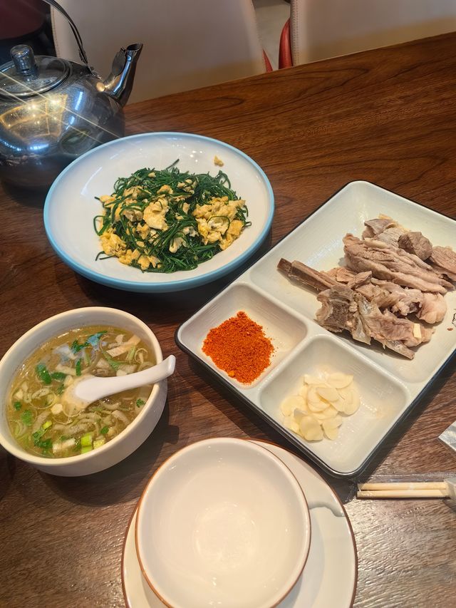 張掖+嘉峪關+敦煌8日遊：丹霞地貌的奇觀，敦煌文化的精髓