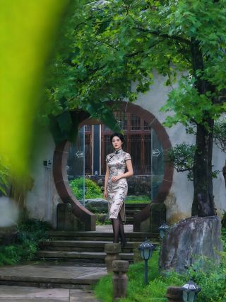 Hongcun's top choice for a secluded mountain retreat: Shan Ju Xiao Yin He Ze Tang, live inside the poetry and paintings of Huizhou