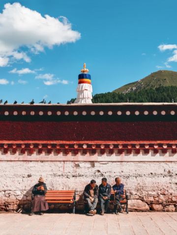 🟠 랑무사 미정: 카메라가 감히 비추지 못하는, 그 진홍빛 뒷모습 