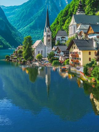 The much-asked-about Austrian fairy-tale town, a postcard from a storybook world