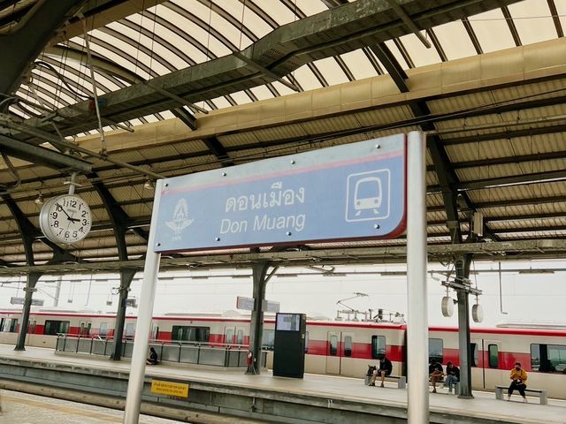 🚇 นั่งรถไฟสายสีแดง ดอนเมือง - บางซื่อ 