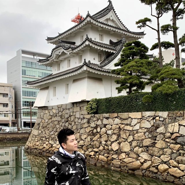 找不到天守閣的高松城-玉藻公園