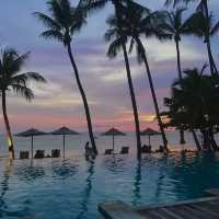 KC Grande Resort สระว่ายน้ำสวยติดทะเล@เกาะช้าง