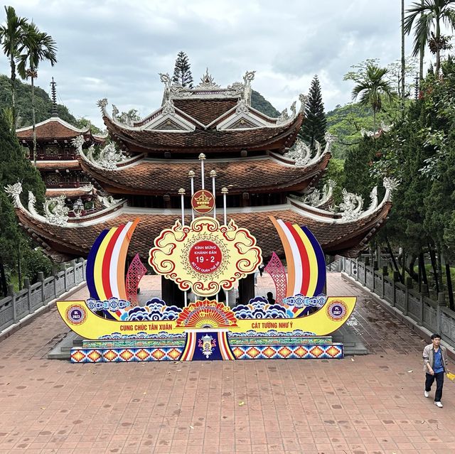 北越河內美景—香天寶刹Huong Pagoda