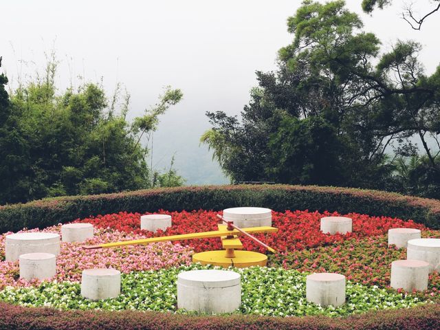 Hiking in Yangmishan, Taiwan