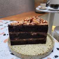 Heritage Cafe Bliss: Friends' Delight