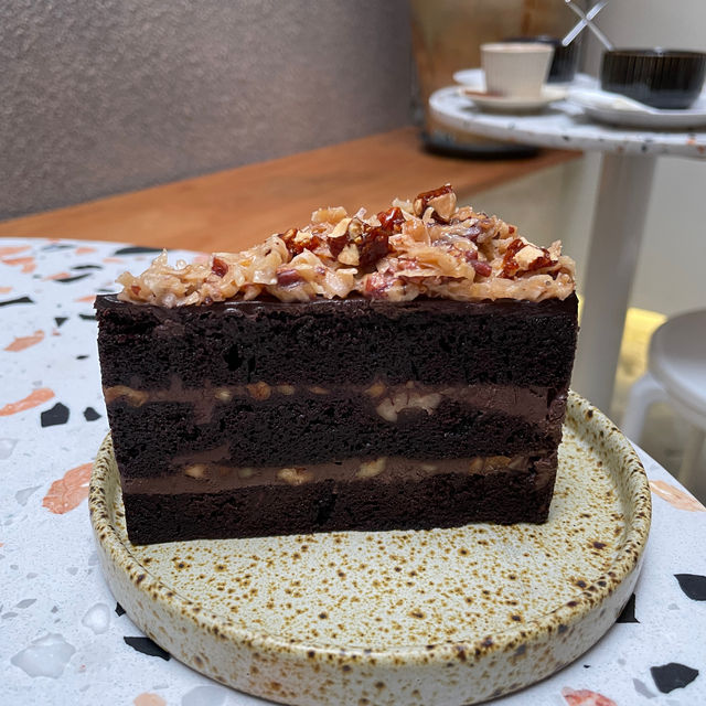 Heritage Cafe Bliss: Friends' Delight