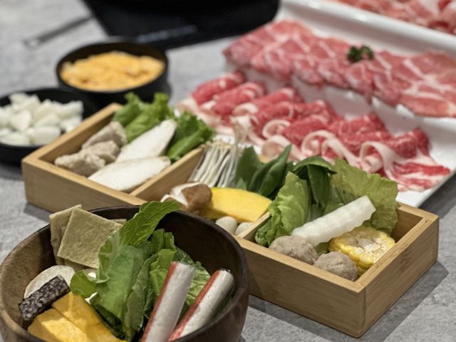 🍲 玖圍鍋物:沙茶鍋、青菜冰淇淋、飲料吃到飽,絕佳的享受!❄️🌟 🍲 玖圍鍋物:沙茶鍋、青菜冰淇淋、飲料吃到飽,絕佳的享受!❄️🌟