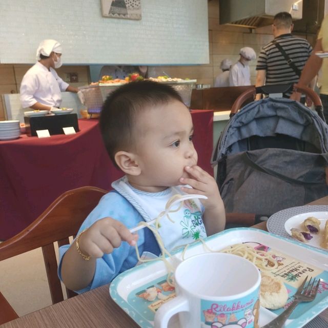 ดินเนอร์วิวเมืองบนตึกใบหยก