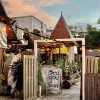 Hideout Beach Cafe & Bistro