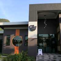 M Leaf Cafe