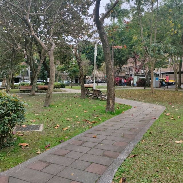 市區裡也有一片寧靜-民生社區公園