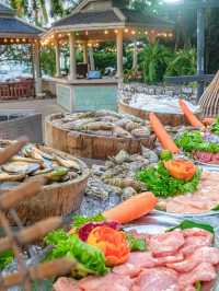 ไปกินซีฟู้ด มองวิวทะเล ในโรงแรมพัทยาสุดร่มรื่นกัน 