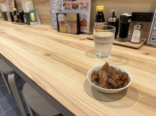 福岡・博多。松浦産のアジが食べ放題の定食アリ。博多駅地下グルメ『山陽食堂 博多駅地下街店』