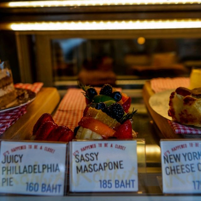 ร้านเล็กๆ ที่เค้กอร่อยแสงออกปาก
