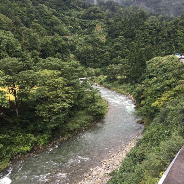 清津峽 ｜🏞️自然美景與藝術嘅結合