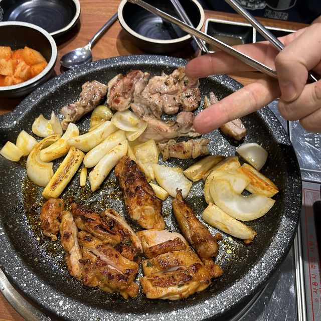 광교 닭갈비 맛집, “울동네꾸이집“