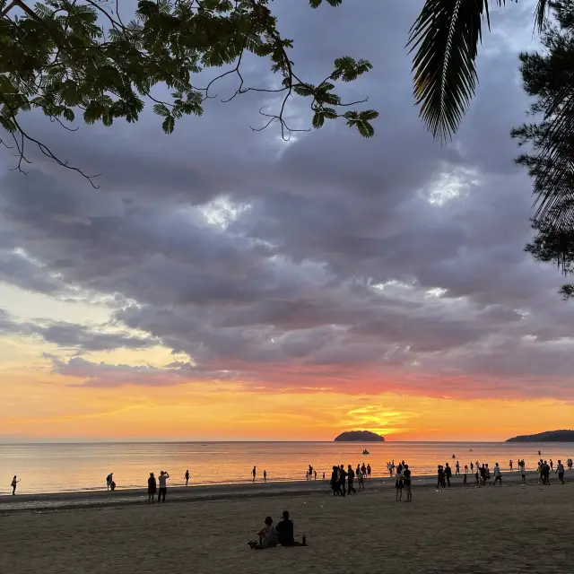Immerse in the beauty of Kota Kinabalu !