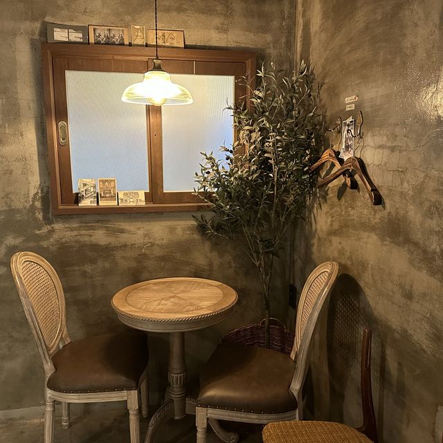 ELF踩點！藝聲咖啡廳cafe armoire