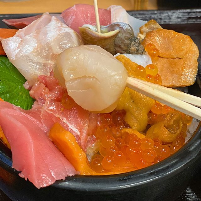삿포로 니조시장 카이센동 맛집 사카나야🦐살아있는 새우라니..