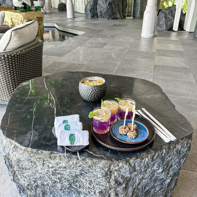 Banyan Tree Krabi โรงแรมหรูบนหาดทับแขก
