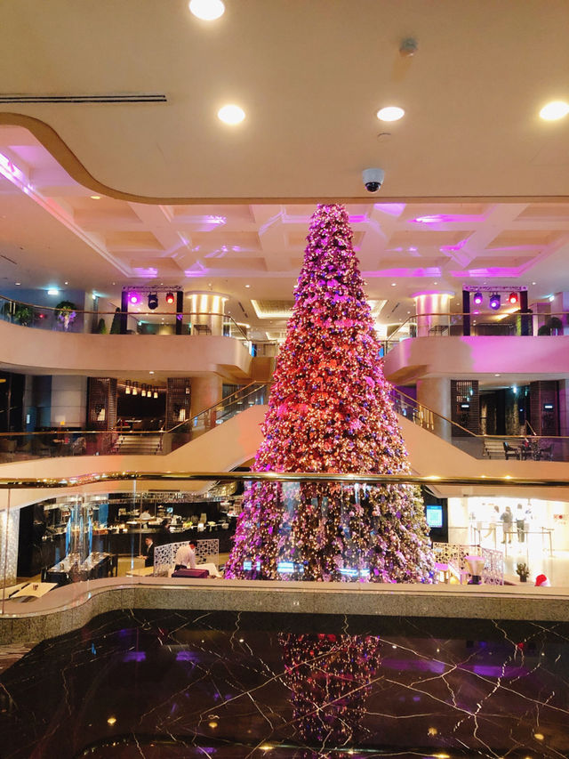 台北｜🎄🎅🏻五彩巨大聖誕樹🎁🎀 Regent Taipei 晶華酒店-中庭咖啡廳