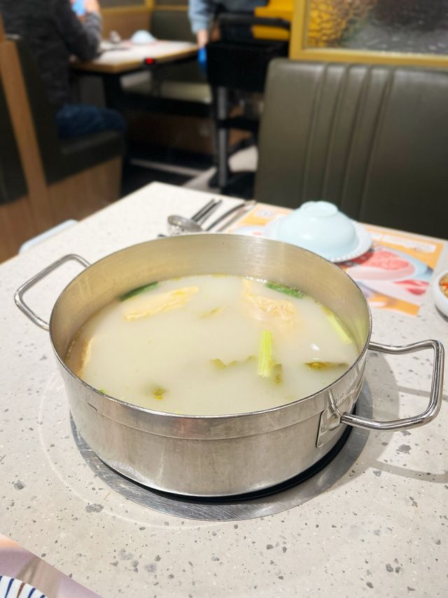 「一鍋堂」葵芳新都會分店:多款火鍋任食,牛肉海鮮美味 「一鍋堂」葵芳新都會分店:多款火鍋任食,牛肉海鮮美味