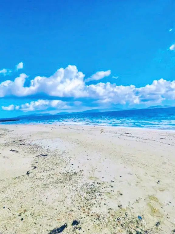 【絶景】真っ白な砂浜と青い空のコントラストが美しい幻の島🏖