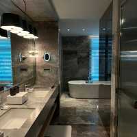 「龍崗啟悅國際酒店」現代大都會中的奢華