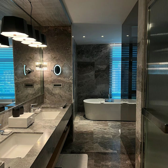 「龍崗啟悅國際酒店」現代大都會中的奢華